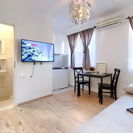 Monte Zaro Hostel Pula