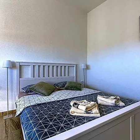 Monte Zaro Hostel *