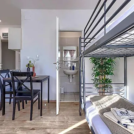 Hostel Monte Zaro Pula