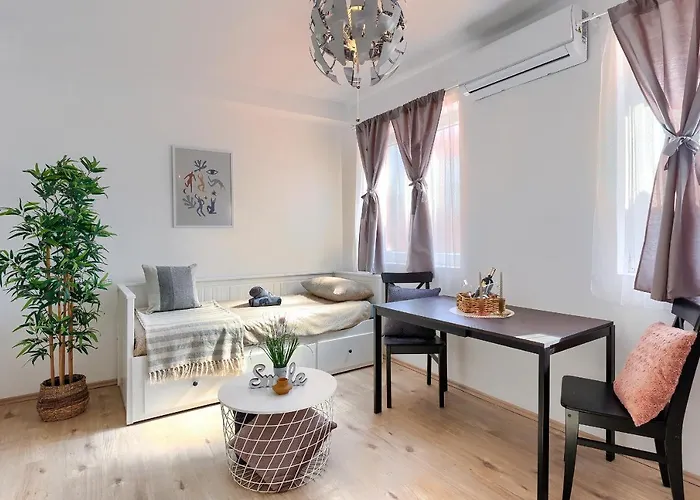 Monte Zaro Auberge de jeunesse