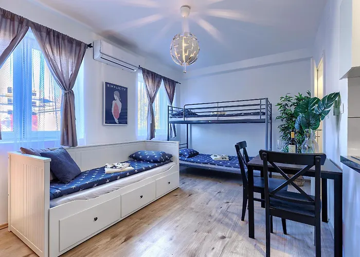 Monte Zaro Auberge de jeunesse *