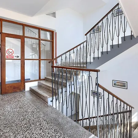 Hostel Monte Zaro