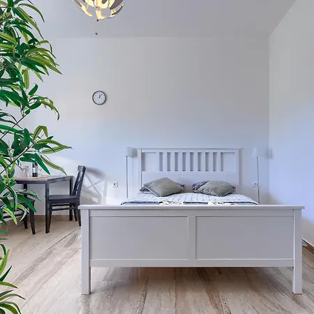 Hostel Monte Zaro Pula